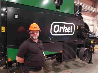Der norwegische Hersteller von landwirtschaftlichen Schwermaschinen Orkel wächst mit RealWear-Assisted-Reality-Geräten